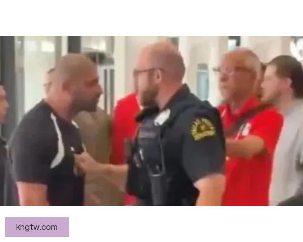 淘汰赛美警埃及教练推搡掏枪前